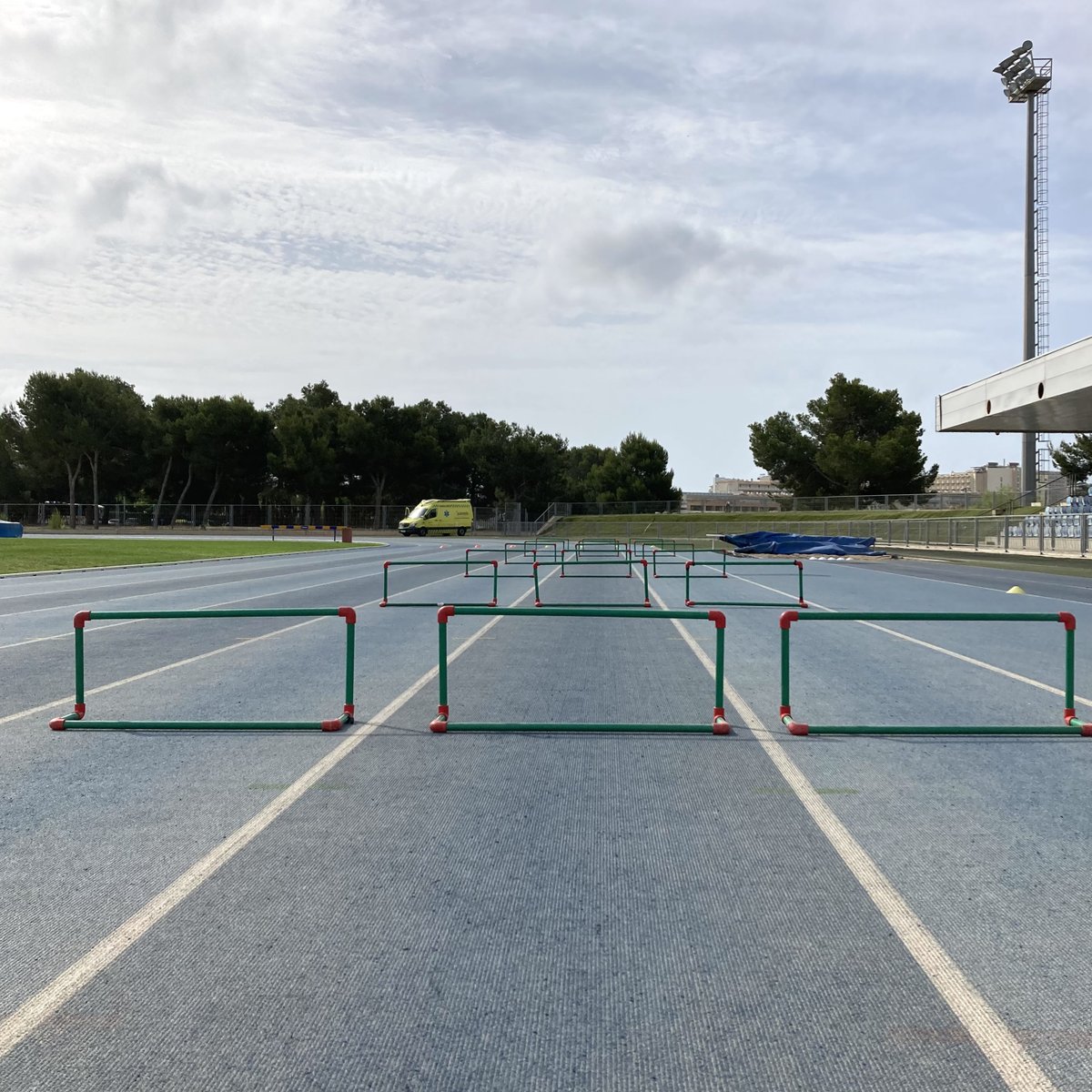fatletismeib's tweet photo. Primers instants de la 4ª jornada de pista dels JEE Palma-Ponent, avui a Magaluf! Els més menuts ja estan en marxa!
@esportsIB @turismeiesports @EBaseMallorca #atletesfaib #pistafaib #basefaib #InfoFAIB https://t.co/hNPuDhVKRl