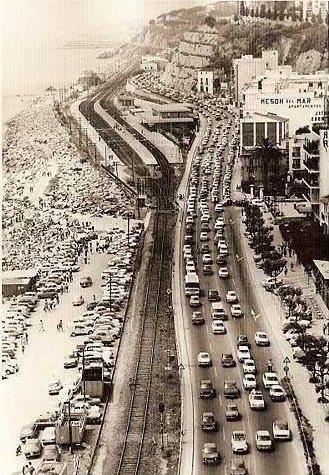 Arenys de Mar, un diumenge dels anys 60.