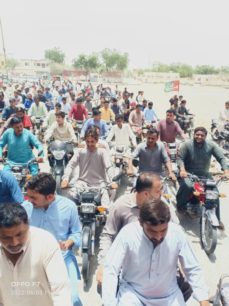 JavedNLaghari's tweet photo. پاکستان پیپلزپارٹی ضلع تھرپارکر کا عمران نیازی  کے بیان کیخلاف احتجاج
#PakistanKhappay https://t.co/Lif5oELPzO