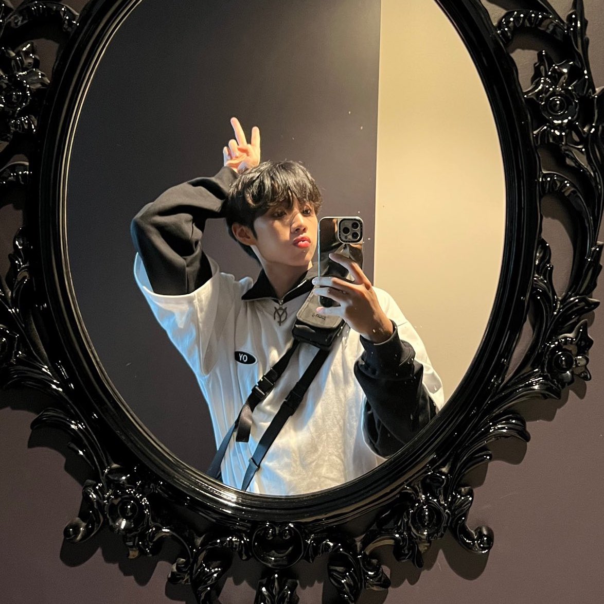 httpksunwoo's tweet photo. hello im back and i just wanna say .. MILSUN !!!!!!!!!!! https://t.co/53JHxRcOWe