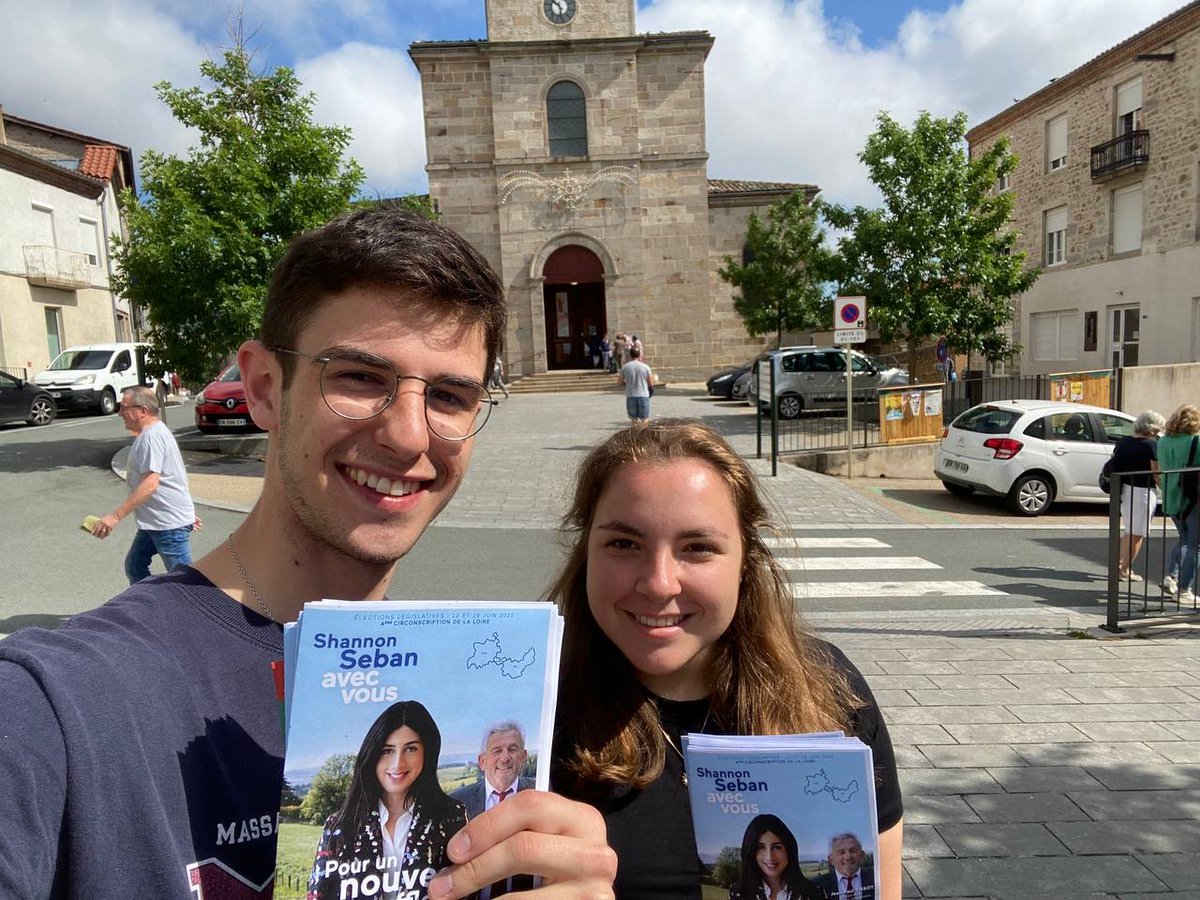 ShannonSeban's tweet photo. Ne rien lâcher ! Ce matin, #avecvous, sur 5 marchés de notre si belle circonscription. Dimanche prochain, il est temps de redonner un nouveau souffle à notre territoire ! 🗳 

#ShannonTour #Législatives2022 #Circo4204 https://t.co/psIjafqesp