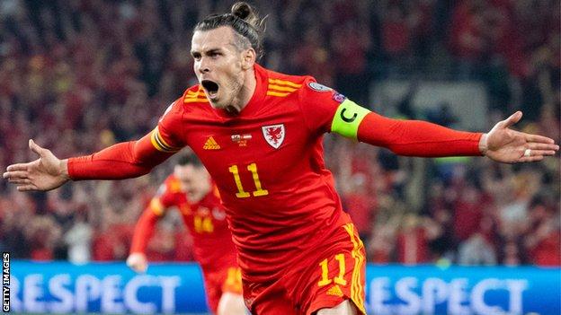 £100 CASH COMPETITION! 💷

If Gareth Bale scores against Ukraine we’ll give away £100 to one of you!!!

Simply RT &amp; Follow to enter!! ⚽️