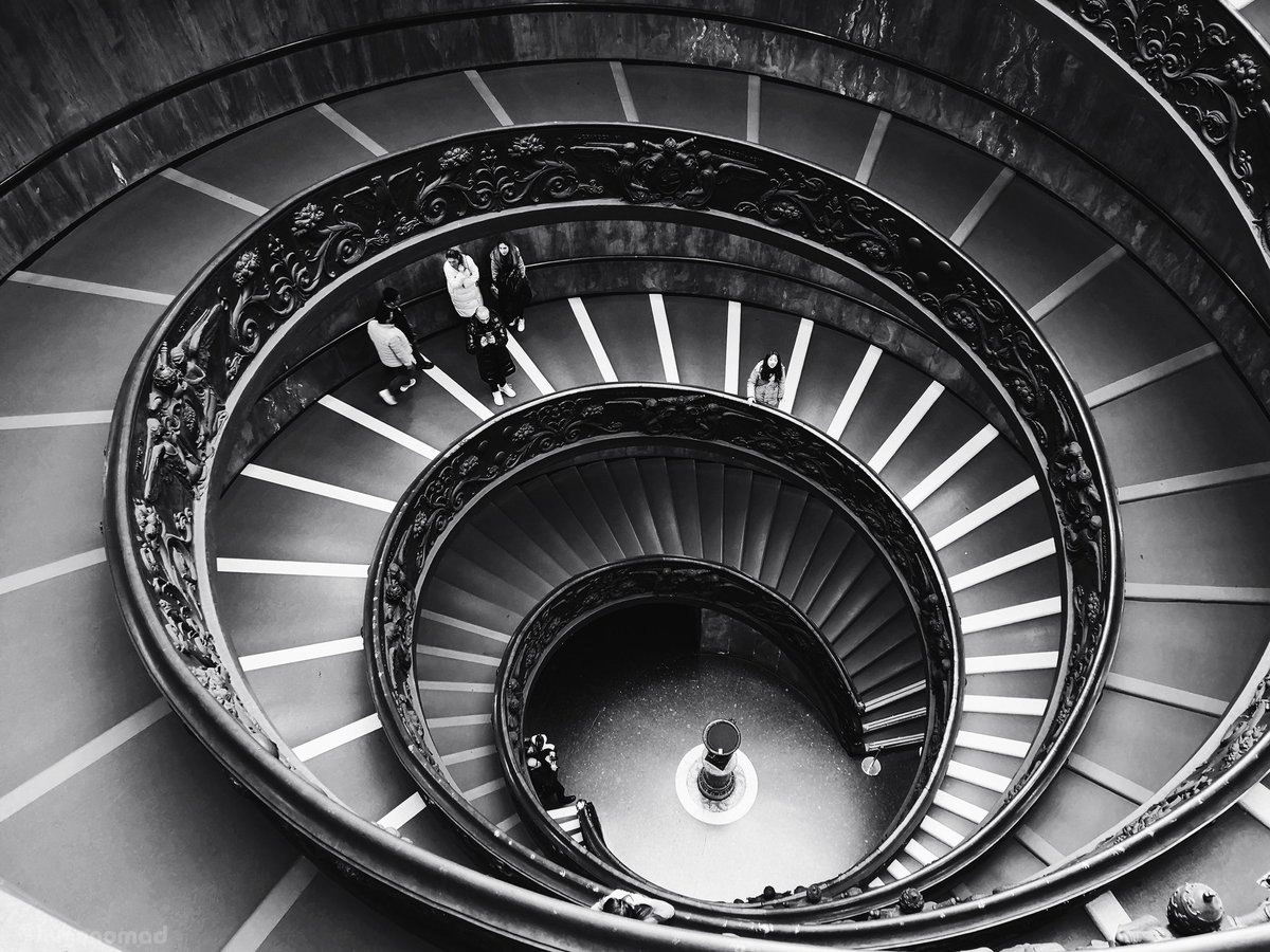 Hugonomak's tweet photo. Bramante Staircase, Vatican Museums #iloverome  #Rome #travelphotography #Italy #photography #wandering 
#blackandwhitephotography https://t.co/4MmZXsuF41