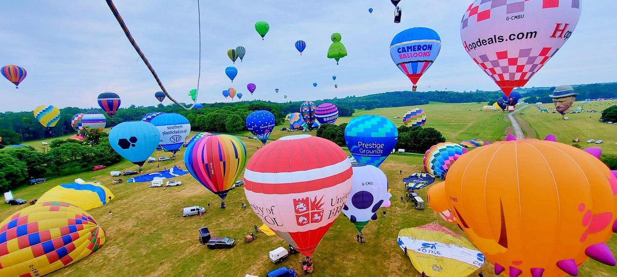 Enjoyable flight at <a href="/midlandsairfest/">Midlands Air Festival</a> Friday morning with 115 other balloons

Great to have my whole family on the flight - first time ever