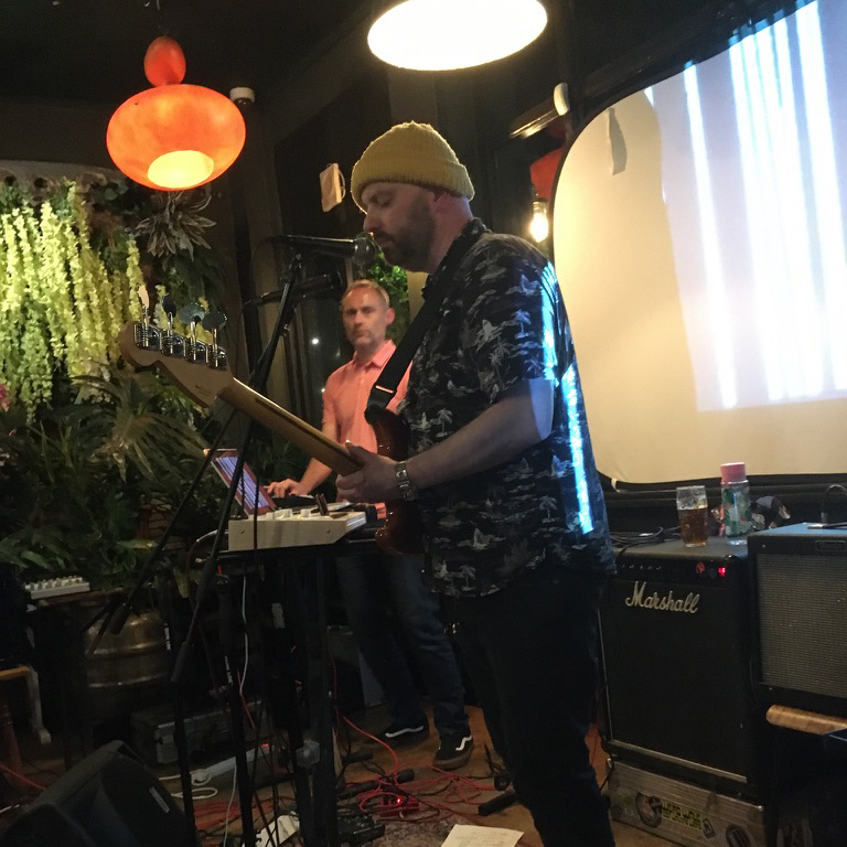 SweetMachineUK's tweet photo. Thanks to everyone who came to the last night of @BrockleyMax @TheHonorOak_Pub #gig with @robot_rocker & @MariDangerfield Thanks to Charlotte & team, Dave @BrockleyStudios and the #bmax2022 #festival organisers for a great week.#synthpop #synthwave #electronica #indiemusic https://t.co/SmR8ZAyw9Y