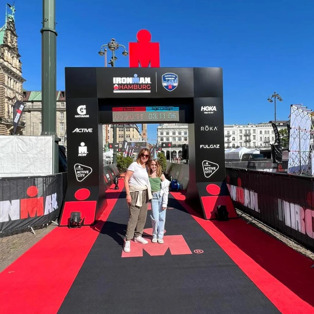 LimelightSue's tweet photo. Living the supporters dream with VIP access at @IRONMANtri
Hamburg supporting @jamescourtneyGB 😜 Thank you. @jamesr4343 https://t.co/Wy1Xkoq4bz