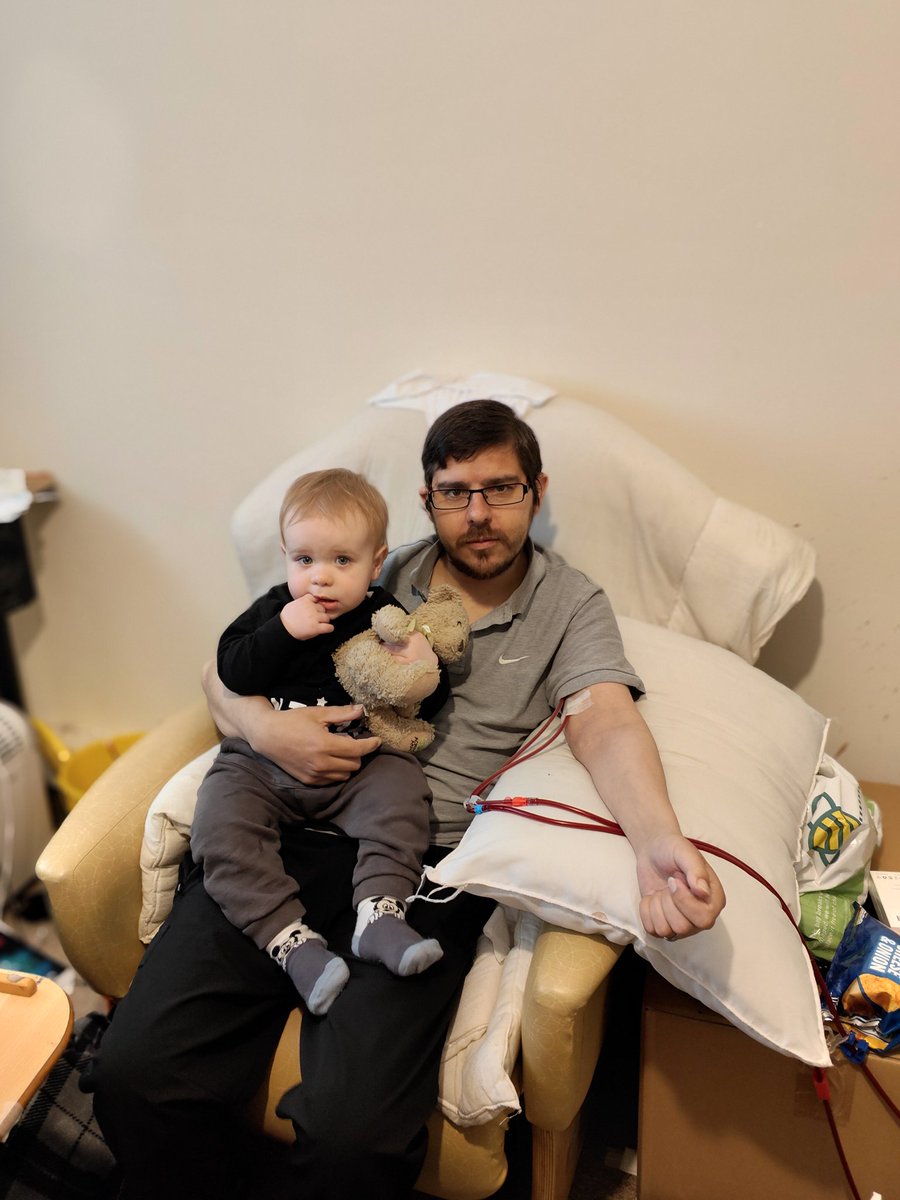 mykidneyfailure's tweet photo. Well this could be my last DIALYSIS session before my KIDNEY TRANSPLANT tomorrow, it's been a long 7 years but it hasn't stopped me from marrying my beautiful wife and having an awesome son. The transplant will change all our lives in many ways too. We can't thank the selfless https://t.co/X5vw9TZhIz