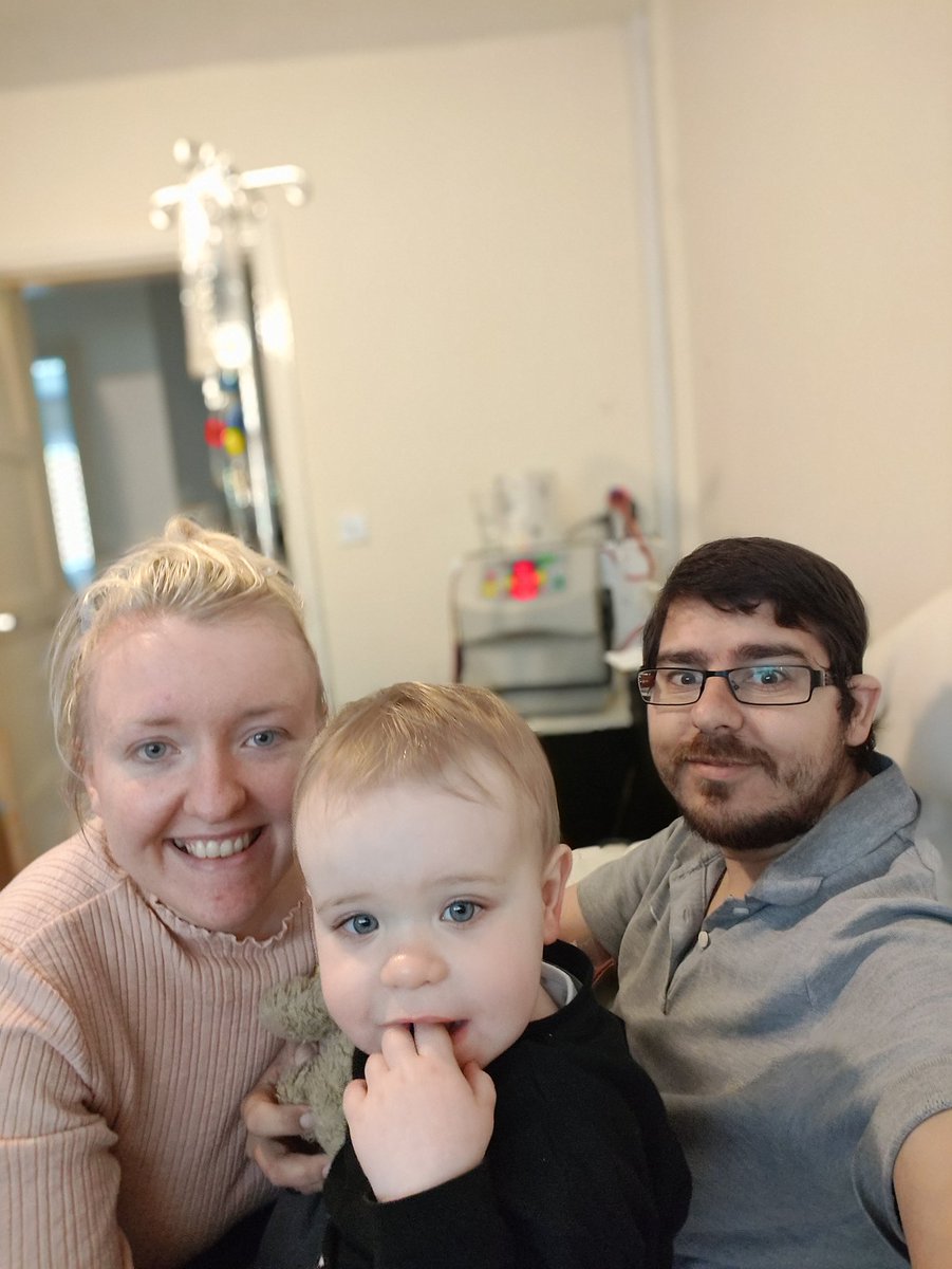 mykidneyfailure's tweet photo. Well this could be my last DIALYSIS session before my KIDNEY TRANSPLANT tomorrow, it's been a long 7 years but it hasn't stopped me from marrying my beautiful wife and having an awesome son. The transplant will change all our lives in many ways too. We can't thank the selfless https://t.co/X5vw9TZhIz