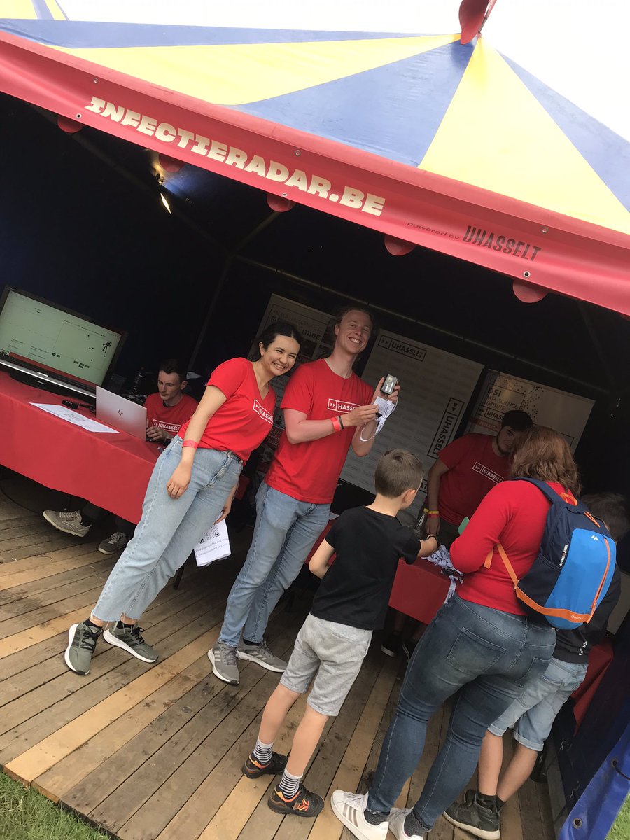 We are back at <a href="/nerdlandbe/">Nerdland</a> !!! #nerdlandfestival <a href="/DSI_Uhasselt/">DSI_UHasselt</a> <a href="/BDE_uhasselt/">BDE imo-imomec</a> Great festival  <a href="/lievenscheire/">Lieven Scheire</a> <a href="/hHetty/">Hetty Helsmoortel</a> <a href="/ToonVerlinden/">Toon Verlinden</a> !!