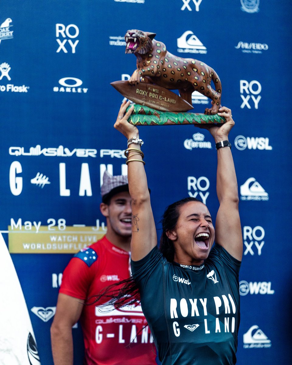 Roxy's tweet photo. CONGRATS to our first ever OMG-Land winner @johannedefay! Such an amazing day of waves for the women to make history π #MakeWavesMoveMountains https://t.co/KrgrOHfzkd