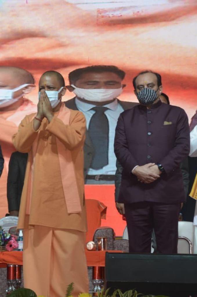 उत्तर प्रदेश में योगी जैसी निष्ठा से समर्पित उत्तर प्रदेश के विकास के आदित्य मुख्यमंत्री माननीय <a href="/myogiadityanath/">Yogi Adityanath</a> जी को जन्मदिन की अनेकानेक शुभकामनाएं!