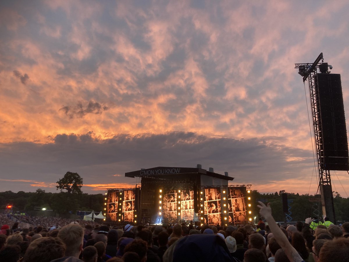 helsbond's tweet photo. Epic night back at Knebworth with my boy who was also there 26 years ago. He made his appearance on the outside world 7 months later. @liamgallagher you make memories of a lifetime #Knebworth #knebworth22 #LiamGallagher https://t.co/47u4zVDfNu