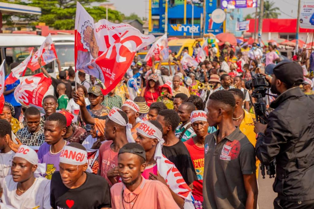 RobertMbungu3's tweet photo. Mobilisation et Programme Nationale, MPN-UNC

Kinshasa, le 04/06/2022 : les Cadres  Mont Amba dans la rue pour soutenir les FARDC

Docteur Aimé Kabangu, Coordon de la @MPN1UNC Mont-Amba et ses cadres étaient dans la rue pour manifester leur soutien aux FARDC. https://t.co/cxIHybovJF