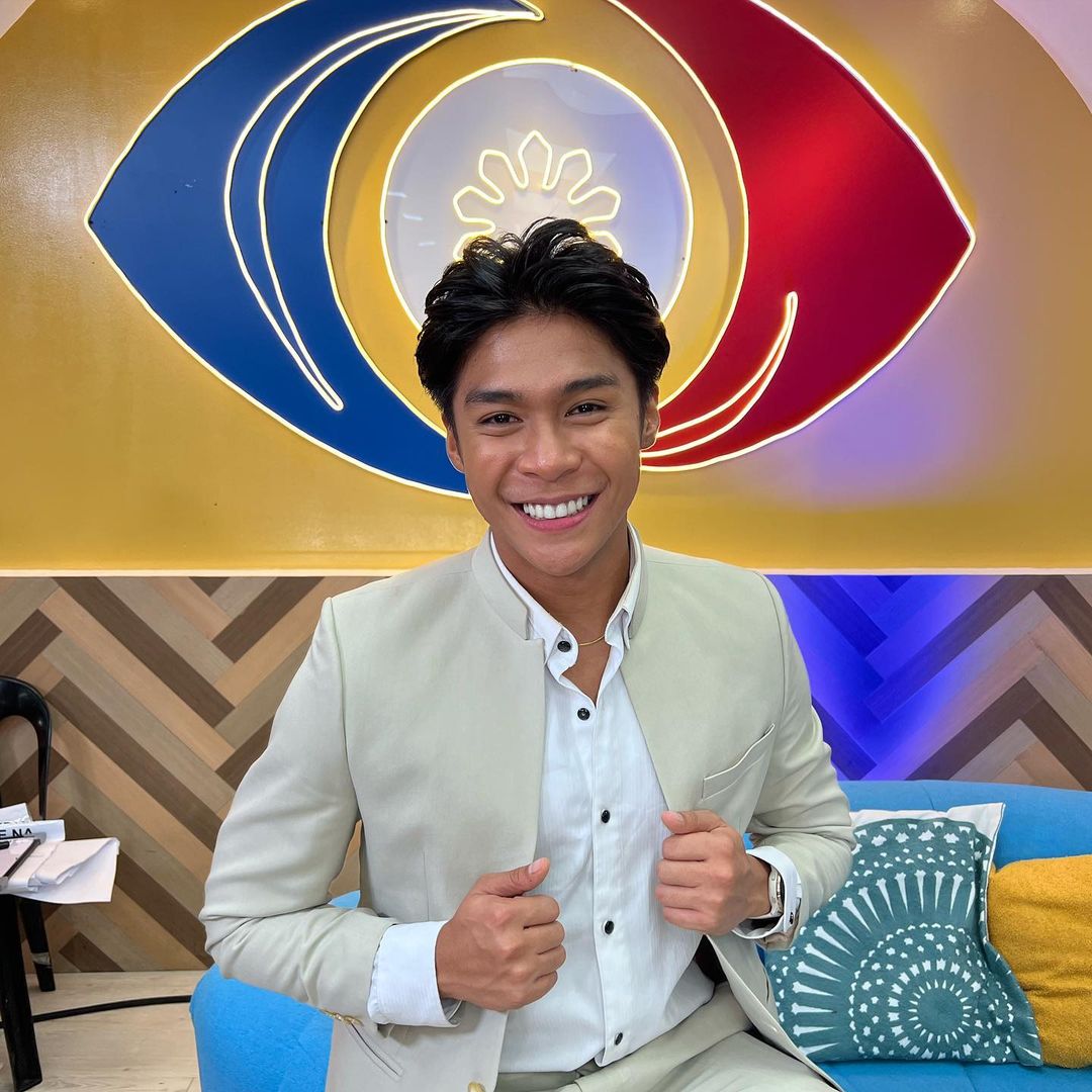 cateley08's tweet photo. Our main @ComalingMV 
from PBB House Reunion
💚🖤😍

Ctto:📸MV IG https://t.co/3UcgU3GmHU