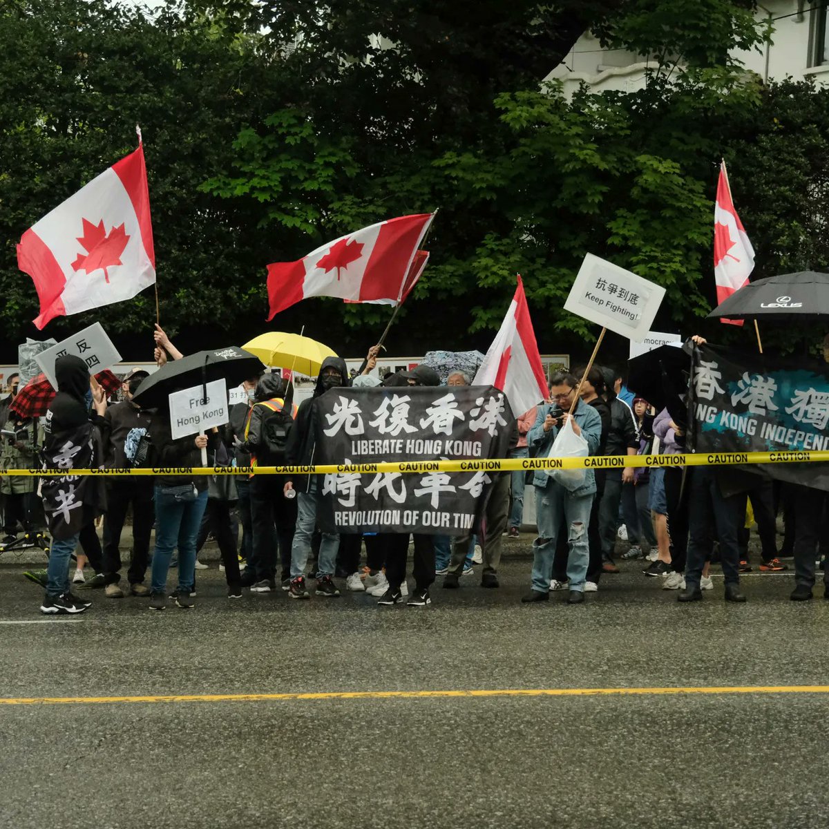 Vancouverites Concerned About HK (@vancahk) on Twitter photo "燭光不滅 人心不死
身為香港人有種義務"
Vancouver 6.4 Vigil
Organized by <a href="/VSSDM1/">Vancouver Society in Support of DemocraticMovement</a>
Photos and quote provided by marcooleung (IG)
#勿忘64 #8964Tianamen #Vancouver "燭光不滅 人心不死
身為香港人有種義務"
Vancouver 6.4 Vigil
Organized by <a href="/VSSDM1/">Vancouver Society in Support of DemocraticMovement</a>
Photos and quote provided by marcooleung (IG)
#勿忘64 #8964Tianamen #Vancouver