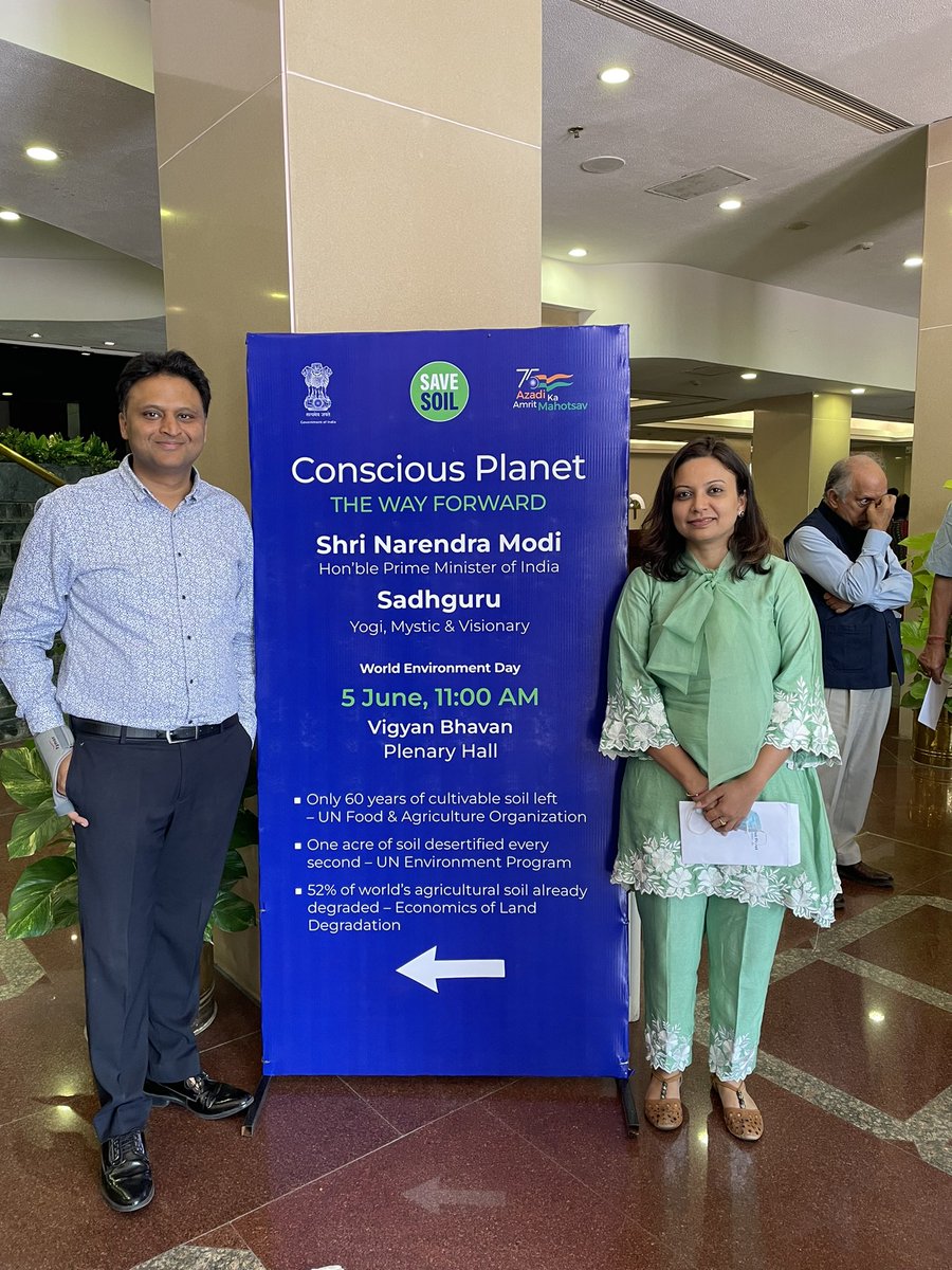 adPuneet79's tweet photo. Immensely pleased to be part of discussion on #SaveSoil movement during an event with Hon’ble Prime Minister and #Sadhguru #PMOIndia https://t.co/YutdT1UuCr
