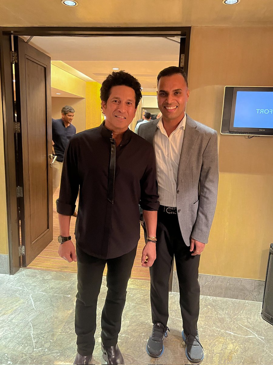 #Sachintendulkar All those who have had the privilege of seeing Him bat can proudly say:
"I lived when Sachin played."

"The God of Cricket"

#indiancricket
#godofcricket #cricket #ipl #djganeshbombay #artist #djganeshworldwide #sports
#dj #mumbai #bombay #India #icc