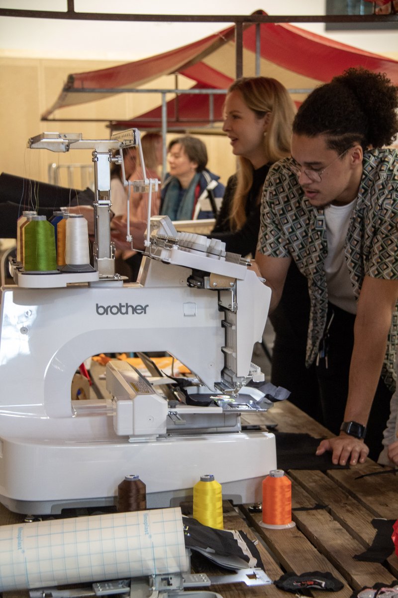 MakerFaireDelft's tweet photo. Je ontdekt meer over de Delftse ambacht @MakerFaireDelft

#makerfaire #indelft #dagjeuit #todoindelft #uittipdelft https://t.co/wQkeThFizV