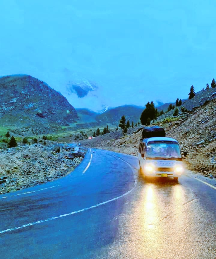 explorediamer's tweet photo. #Babusar Valley in June ❤️❤️

📌 Babusar Valley ❤️
#exploreDiamer https://t.co/B1SAYwP5cj