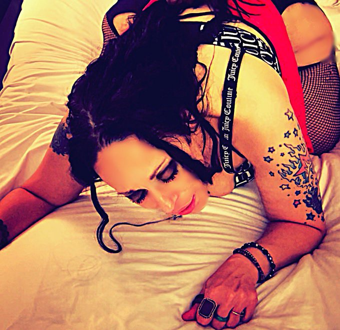 💋 https://t.co/Wzy8iRHKf3<a href="/tag/newprofilepic"class="tags"><span>#newprofilepic</span></a>