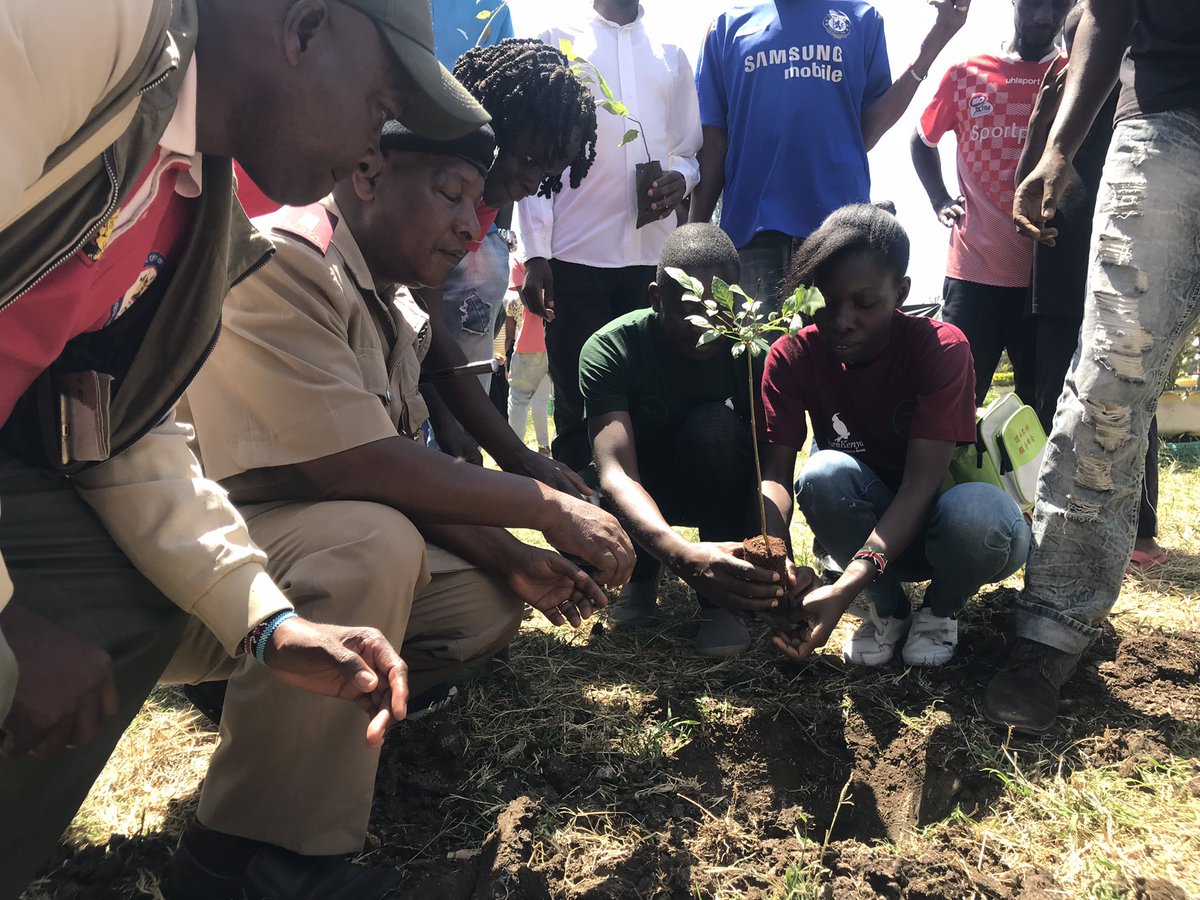 KETCA254's tweet photo. Today is #WorldEnvironmentDay 

Coming 5 days after #WorldNoTobaccoDay, we revisit @kecccbo in a tree planting exercise to reemphasize the importance of protecting our #environment from #tobacco &amp; its hazards. #TobaccoIsTrash #TrashIt #CleanUpKE

@tcb_kenya @IILAinfo @NACADAKenya https://t.co/5BXdDy7H52