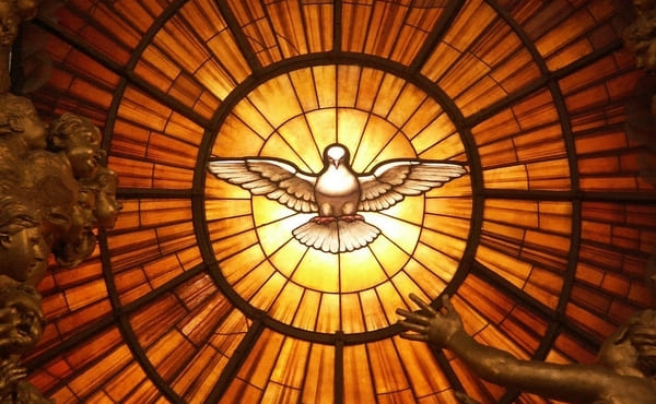 ArzobispoSaiz's tweet photo. "Ven Espíritu Santo, 
llena los corazones de tus fieles,
y enciende en ellos 
el fuego de tu amor.

Envía, Señor, tu Espíritu 
y todo será creado.
Y renovarás la faz de la tierra".

Ayúdanos, Señor, enséñanos 
a abrir el corazón y el entendimiento 
al don del Espíritu Santo https://t.co/nRy8cmQAoa