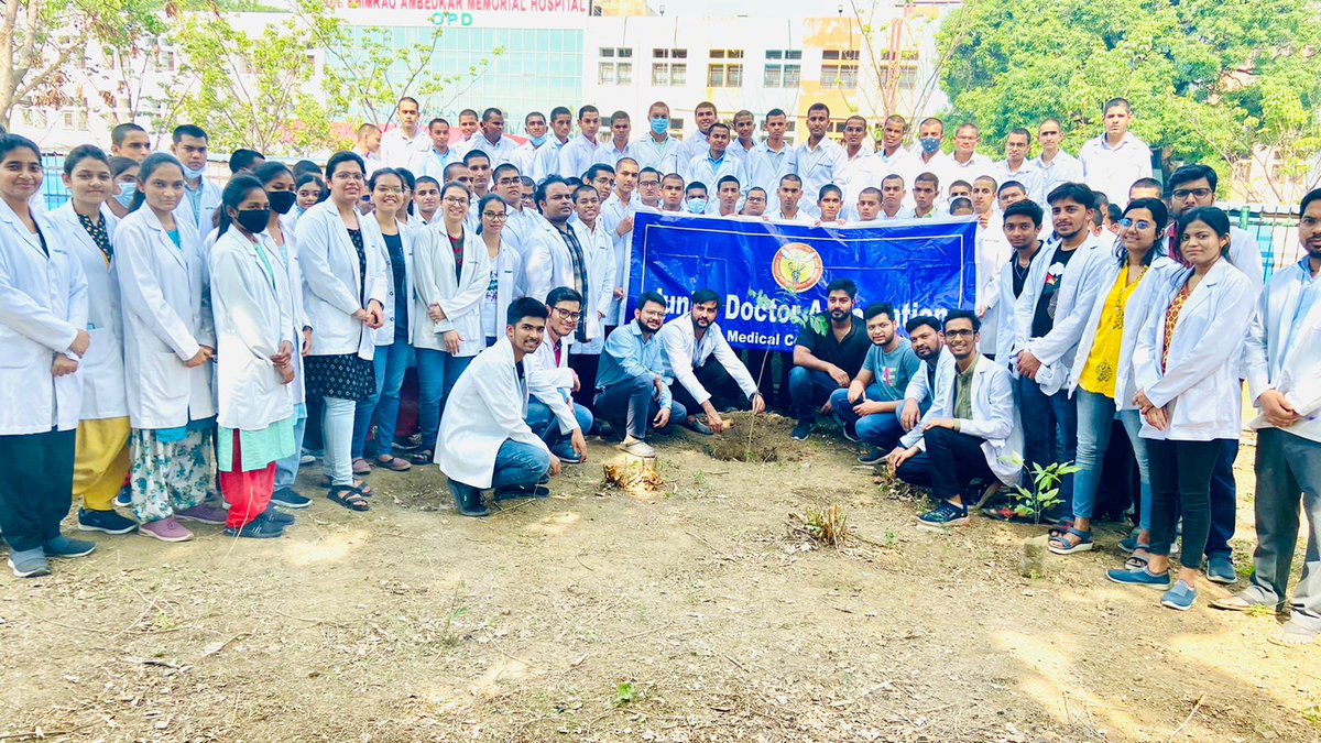 ApoorvaKhanduja's tweet photo. World Environment day celebrated at our college by @ChattisgarhJda 
#WorldEnvironmentDay #OnlyOneEarth 
@DrPremChoudhar1 @amannishaniya @RVaishnavi24 https://t.co/TSxuA6X8Ex