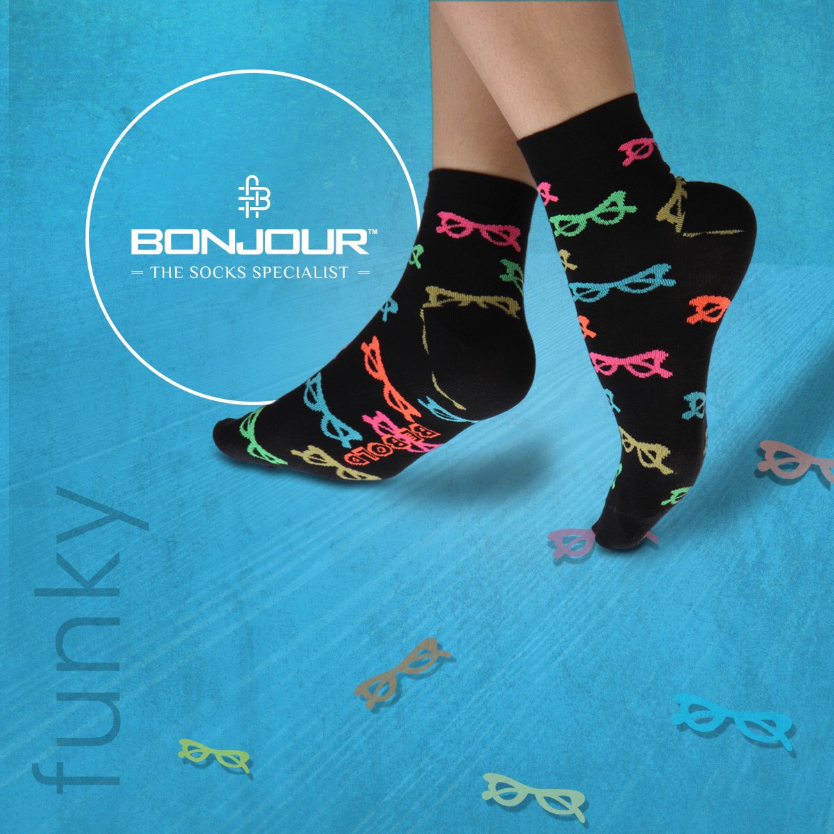 Bonjour_socks's tweet photo. Bold steps for beautiful you! Check out the bold ankle length socks collection from #Bonjour
Link in bio 
#thesocksspecialist #socks #designersocks #designer #loafersocks #loafers #womenaccessories #mensaccessories #sportssocks #Bold #anklelengthsocks #crewsocks https://t.co/DC8mIjT2Ea
