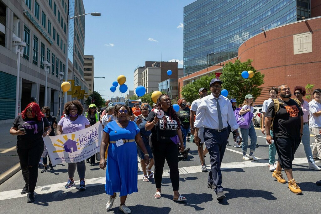 ViolenceFreeRI's tweet photo. "At Least 3 Killed and 11 Injured in Shooting in Downtown Philadelphia" by Tiffany May via NYT https://t.co/A2yGB13IQ4 https://t.co/YMsIVajC1c