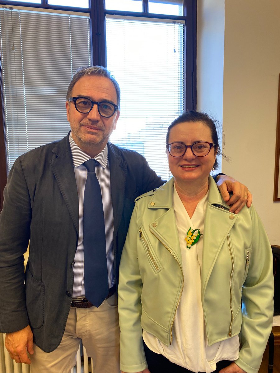 anzsarcoma's tweet photo. 👋 A/Prof Fiona Maclean & Prof Paolo Dei Tos at May's Diagnostic Histopathology conference in Padua, Italy where @apdeitos presented alongside global sarcoma pathologists including @JLHornick
@FionaMacPath @Cristina_VargAP
#rarecancers #sarcoma #ANZSA #bstpath #pathtwitter https://t.co/9IM5PEgrCU