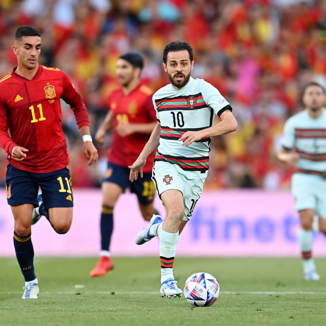 مباريات دولية منتظرة لنجومنا الليلة 🌐

19:00 | ويلز 🏴󠁧󠁢󠁷󠁬󠁳󠁿 × أوكرانيا 🇺🇦
21:45 | التشيك 🇨🇿 × إسبانيا 🇪🇸
21:45 | البرتغال 🇵🇹 × سويسرا 🇨🇭

*بتوقيت مكة المكرمة 🇸🇦

🔷 #السيتي