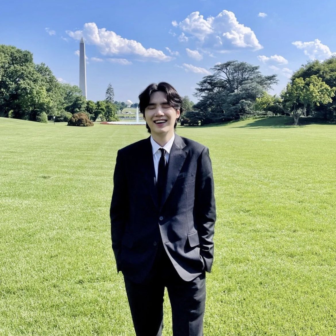ppflil's tweet photo. เฮียหล่อมากอ่ะ🥲🥲 https://t.co/ndWTV5paoM