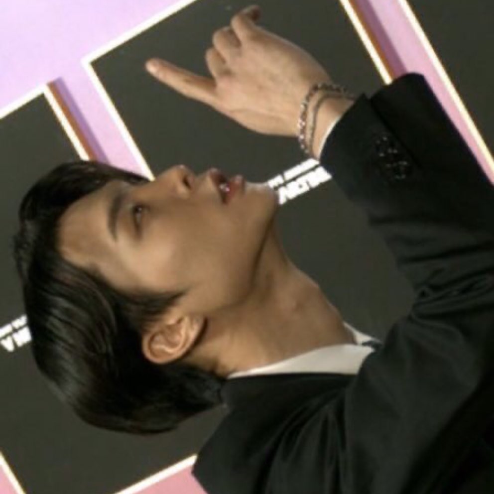 jae1l_'s tweet image. 저화질의 John나 잘생긴 쟈니 타래