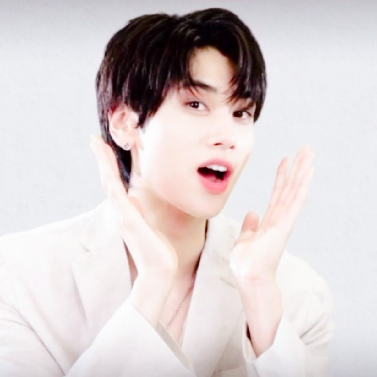 meowdunk_'s tweet photo. ไลฟ์เดี่ยวครั้งแรกของน้องดังราบรื่นไปด้วยดี น้องดังเก่งมากๆ เจื้อยแจ้วทั้งไลฟ์เยย ใช้ความน่ารักได้เปลืองมาก y——y 

#RyoHairTHxDunk
#dunknatachai @dunknatachai https://t.co/FSgJXavpAp