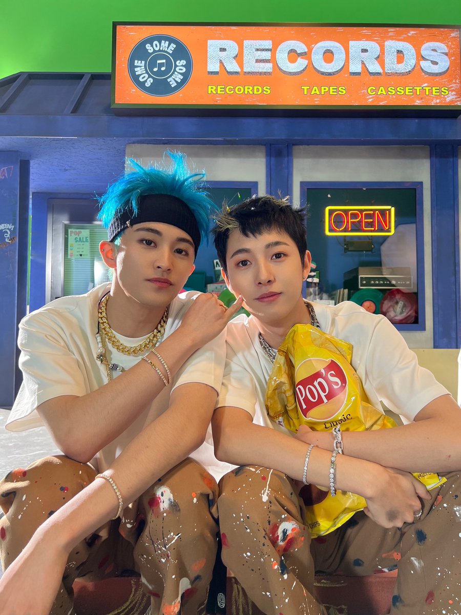 markrenthink's tweet image. they’re absolutely the cutest 🥹🥹