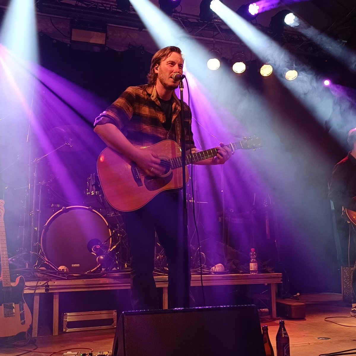 corbinredmusic's tweet photo. LIVE at the Collective Mind.
A wonderful festival with some old friends and some new friendly folks.

#corbinred #live #liveislife #freeelectricband #landsbergamlech #collectivemind #singforukraine #orangecode #nephew https://t.co/2bopZ6qORa