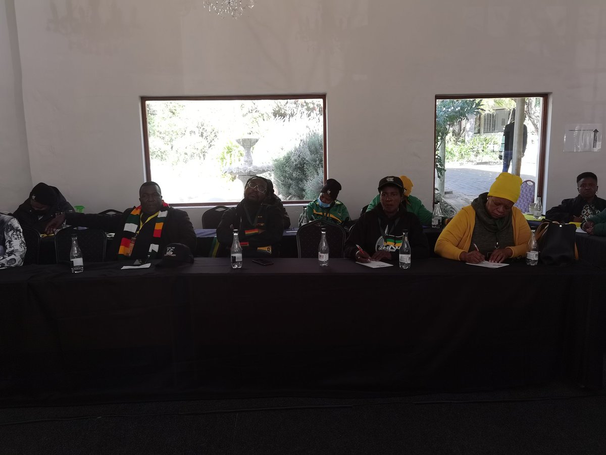 ANCJHB's tweet photo. [In pictures]
Commissions underway, (organizational renewal commission) led by newly elected regional secretary Cde @Sasabona and his deputy secretary Cde @Loyiso_Masuku

#ANCJoburgRegion
#ANCJHB22 https://t.co/s51ly2yCvQ