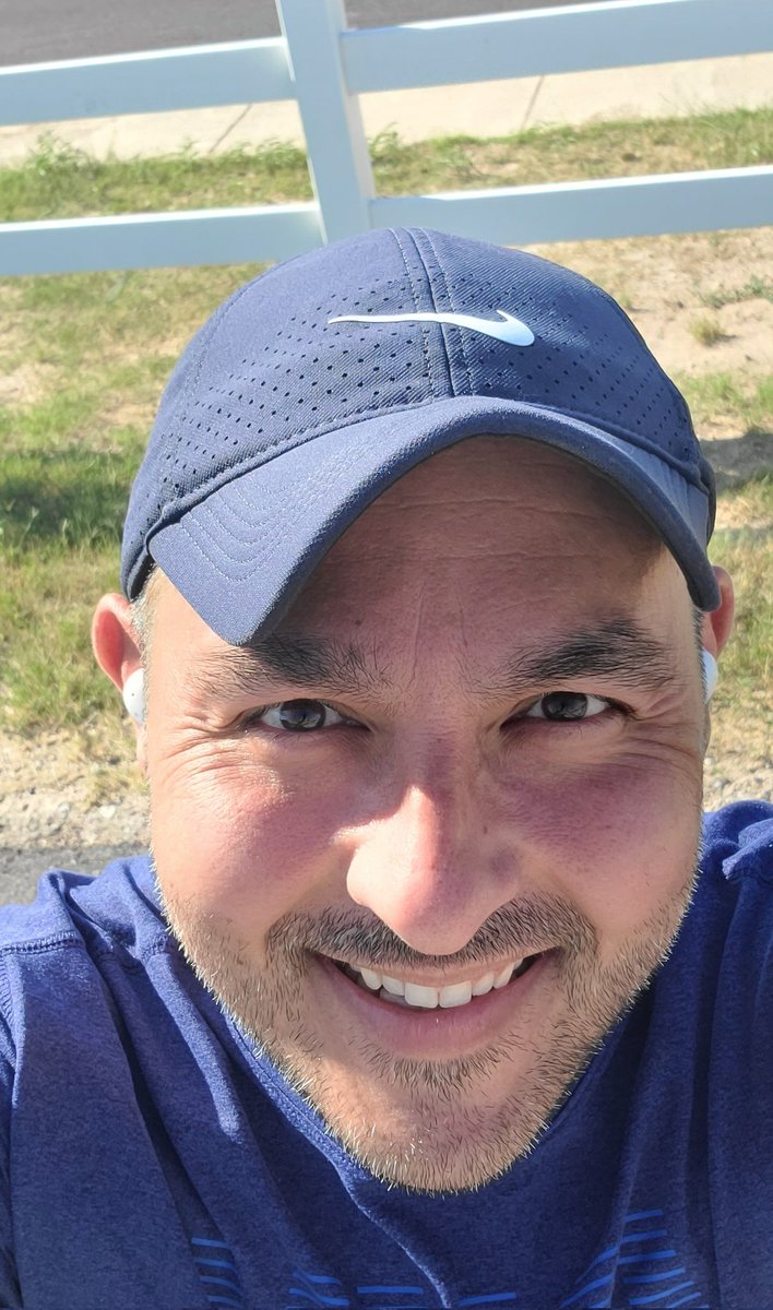 MichaelSMurray1's tweet photo. Starting the day with a 5.25 mile jog! #summerofrunning #5kprep https://t.co/Xe8iqocqZN