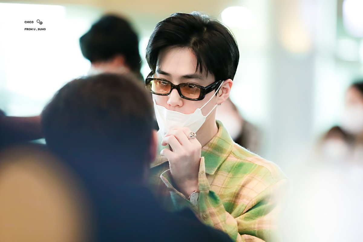 HOWRUSUHO's tweet photo. [PIC] 220416 #SUHO - Gimpo Airport 🛫
https://t.co/iSqDrw8khF
https://t.co/9WJr788Eoo
©chico https://t.co/rHm7wXnhcR