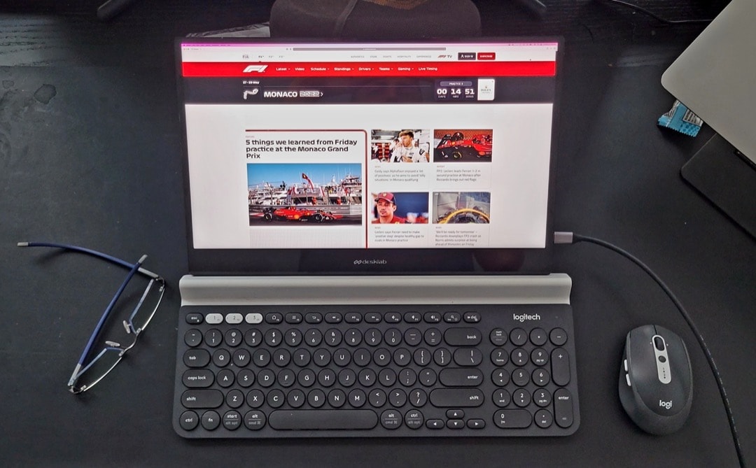 iGadgets_world's tweet photo. Desklab Portable 4K Monitor Review – Should you buy? https://t.co/rEfhkm0whx https://t.co/E2x8XxiyHp