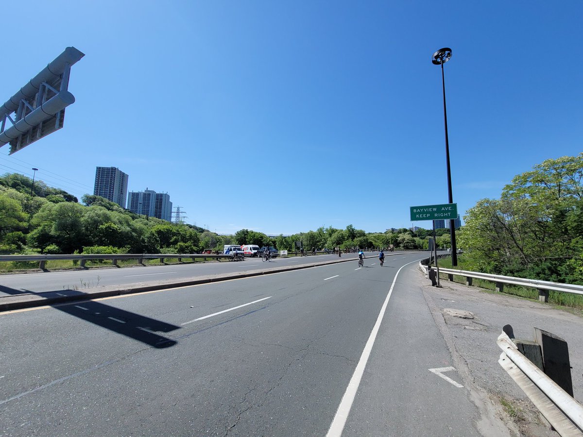 A car-free DVP = pure natural bliss today. Can hear all the birds etc. #biketo