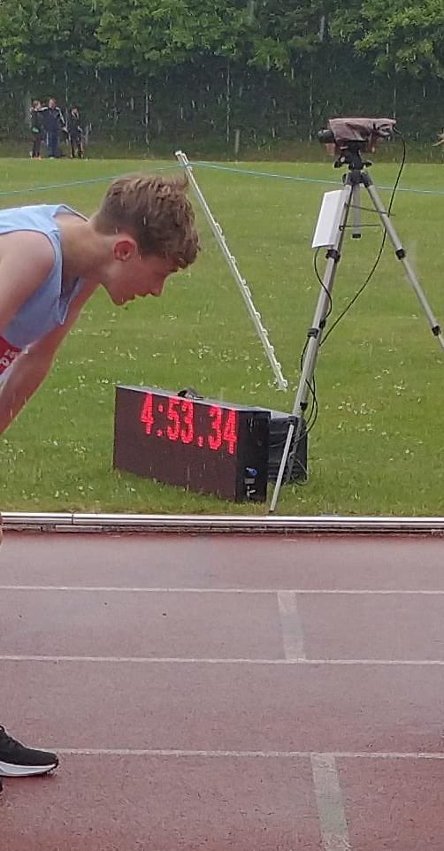 BromsPrepSport's tweet photo. William H ran the second fastest time by a Year 7 boy ever yesterday, running for Windsor, Slough and Eton, with his time of 4:53.34 (just shy of the Prep School record of 4: 52.90). A great time indeed, well done William! #PupilAchievements #BromsSport #BromsAthletics https://t.co/A1oOCwCZhc