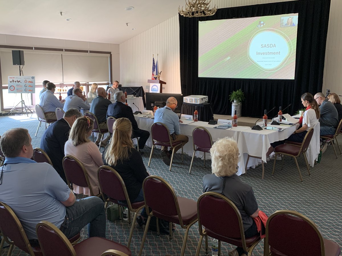 WVDeptofAg's tweet image. The #SASDA business meeting is underway. These Commissioners and Secretaries of Agriculture will be discussing issues that impact the southern U.S. and ultimately you!