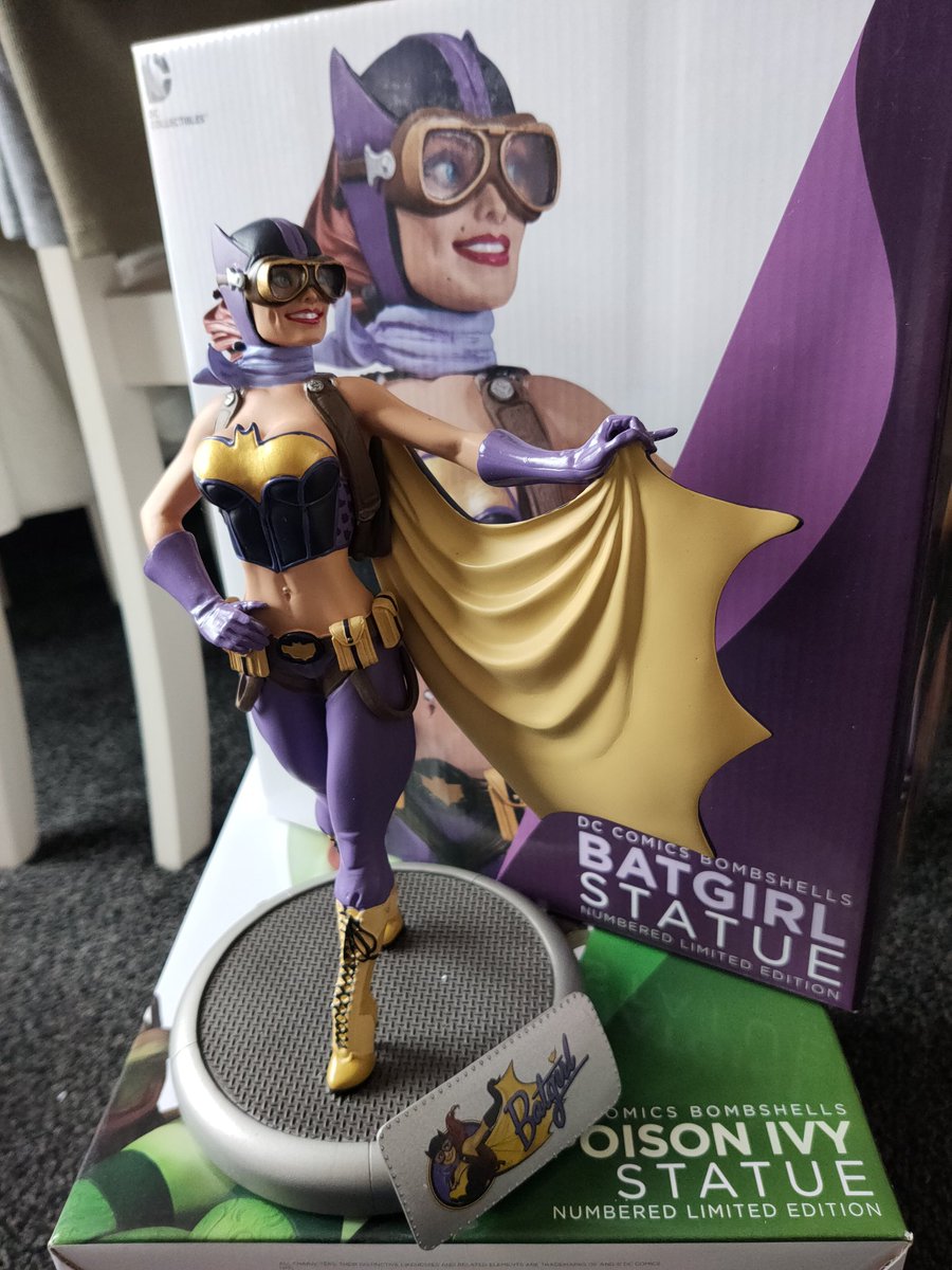 Neilbyrne's tweet image. All unboxed &amp;amp; ready to go in place
#DCBombshell #DCComics #HarleyQuinn #ZATANNA #Batgirl #PoisonIvy