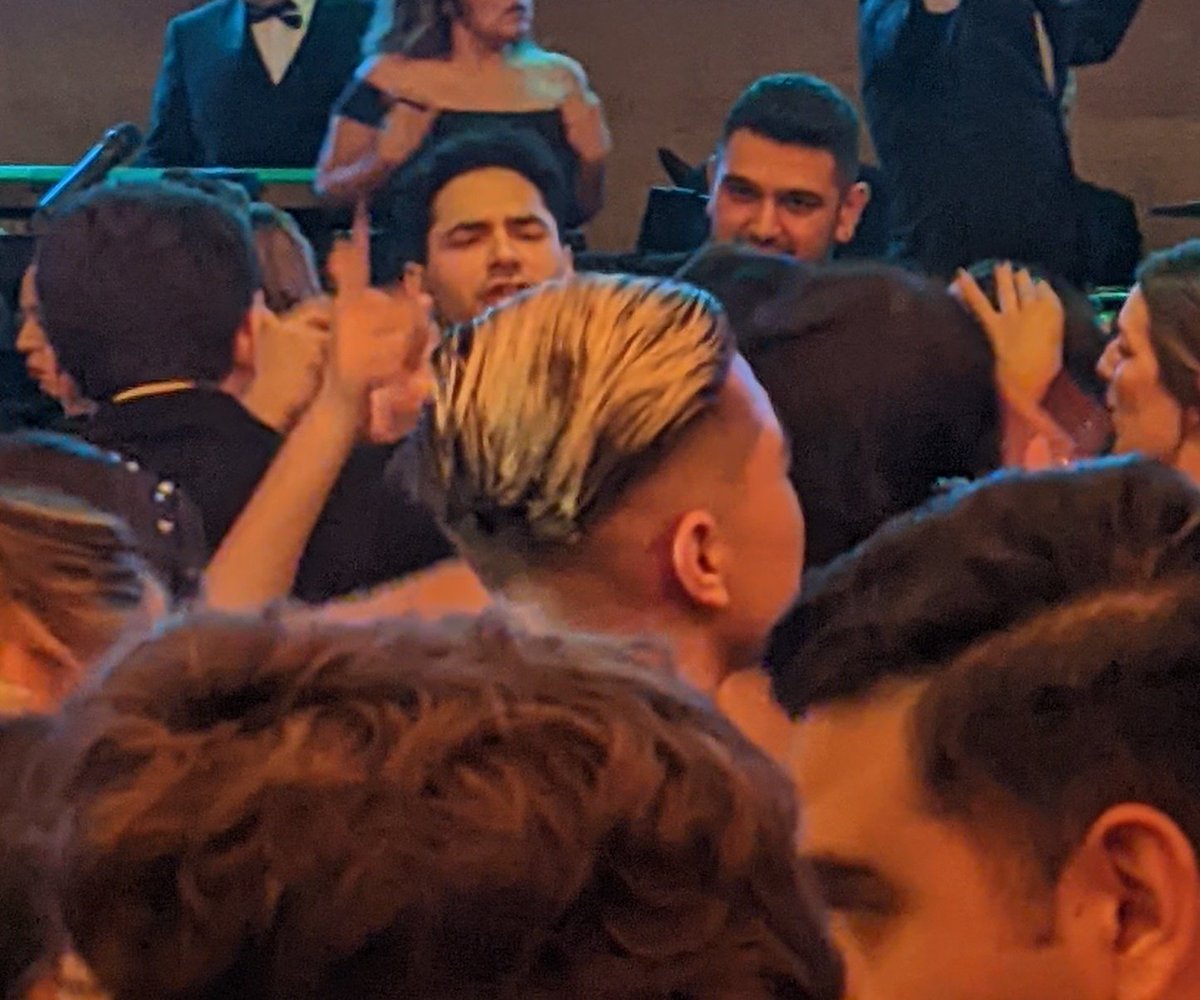 Estoy casi seguro que vi a Justin Bieber el viernes