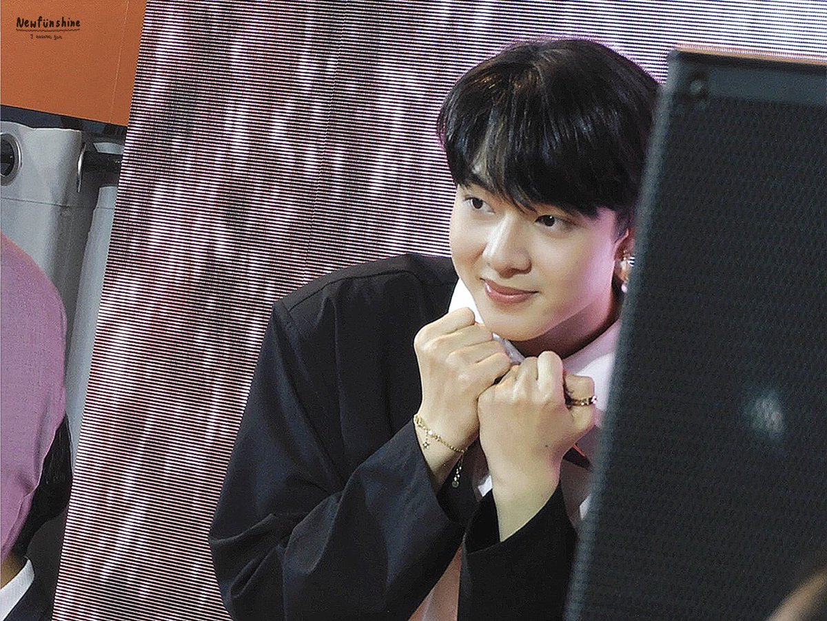 นุNewFunshine tweet media