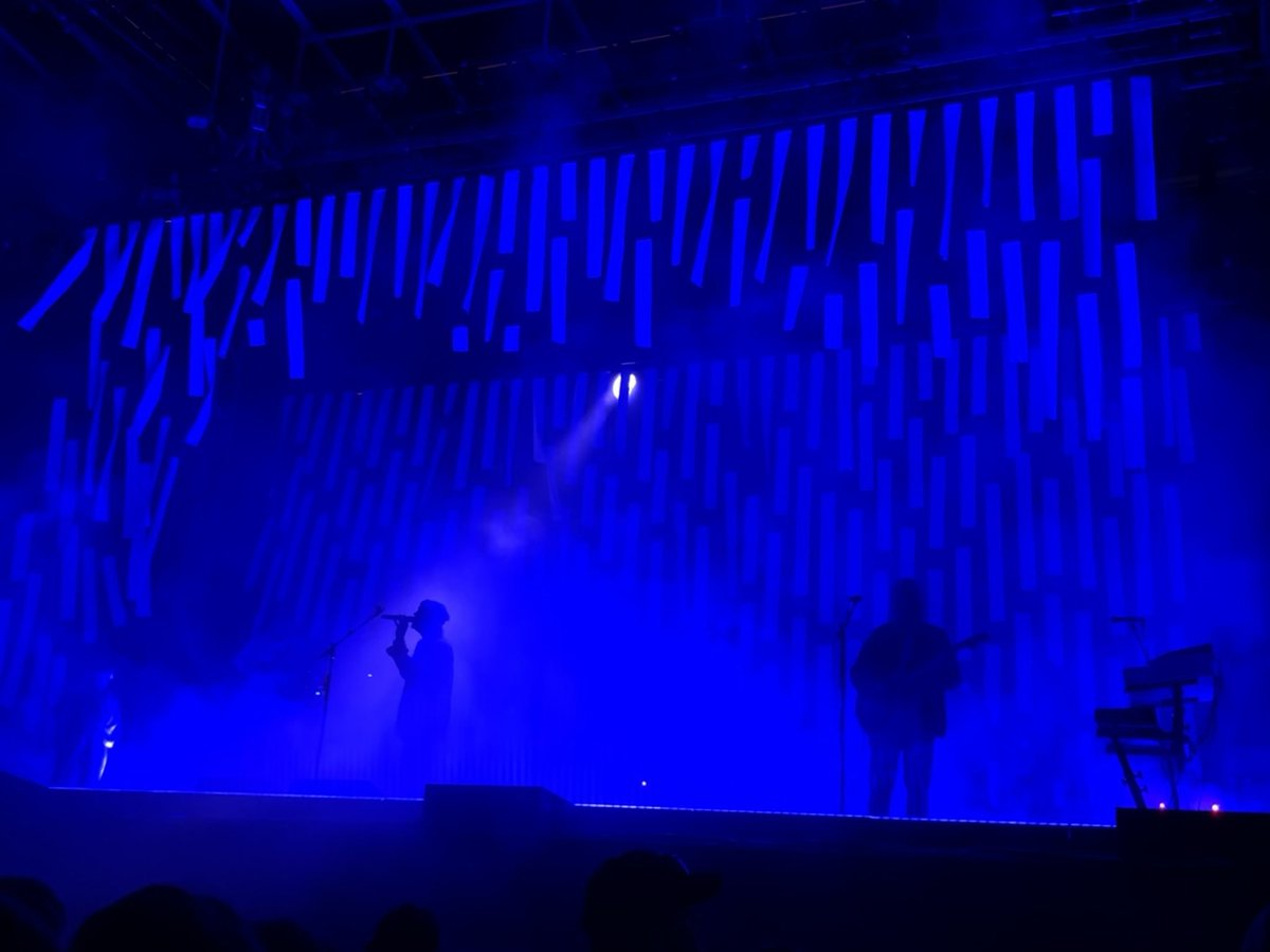 merebear514's tweet photo. @headandtheheart #everyshadeofblue https://t.co/yhRRcR8VWu