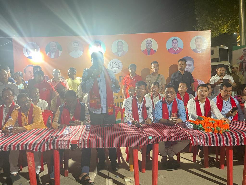 englengbidya's tweet photo. Campaigning for Mr Johny Timung, BJP nominated candidate at Diphu main market.
Grateful to the people who have turned up in support of Bharatiya Janata Party (BJP) l
#BJP4KarbiAnglong
#kaacelection
#Vote4BJP https://t.co/FVt4VGoq7K
