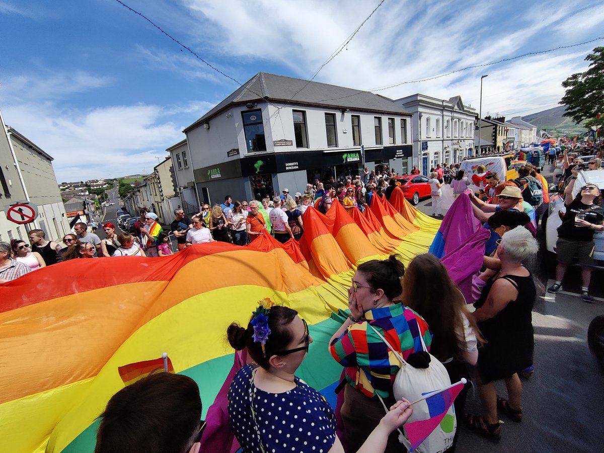 aidanjmcg's tweet photo. Absolutely incredible to be at Donegal's first ever #Pride parade and actually quite emotional to see it in my home town of Buncrana.

#inishowenpride https://t.co/zzq0GE98qG