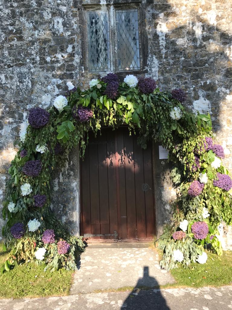 PaulGarvey4's tweet photo. For lovers of Gavin andStacey, this is St. Cattwgs church in Llanmaes, the hub of the village Jubilee flower festival. Remember it?😀
#Llanmaes https://t.co/0sX1wCc40M